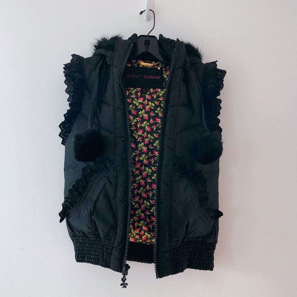 Betsey Johnson Down puffer vest